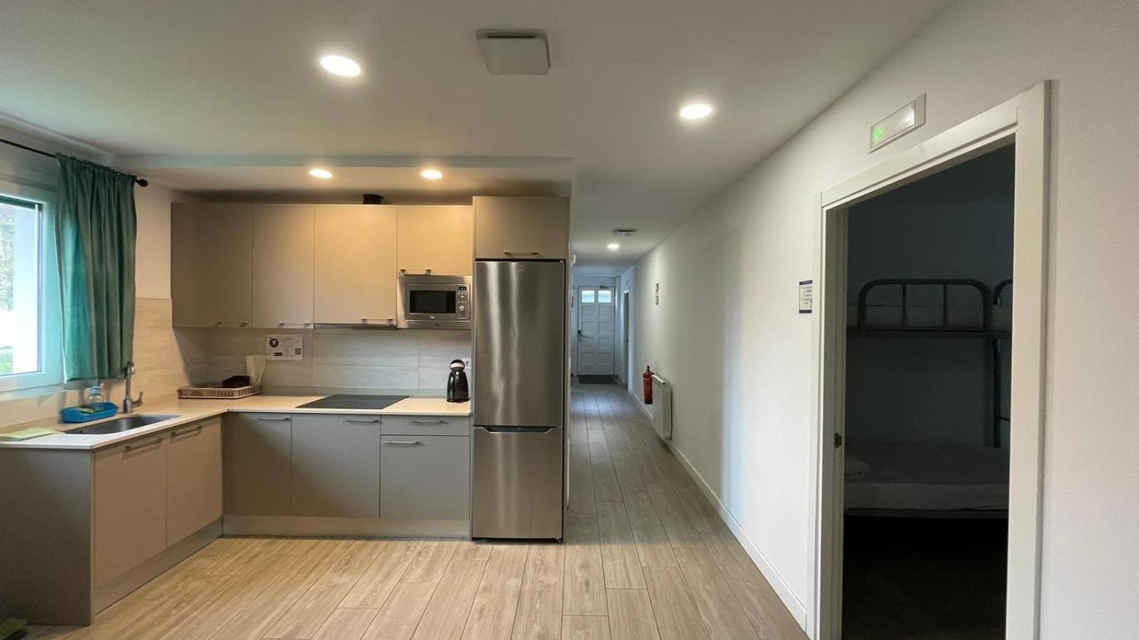 Erletxe Aterpea Hostel Lezo Bagian luar foto