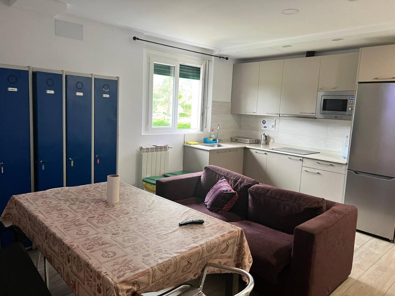 Erletxe Aterpea Hostel Lezo Bagian luar foto
