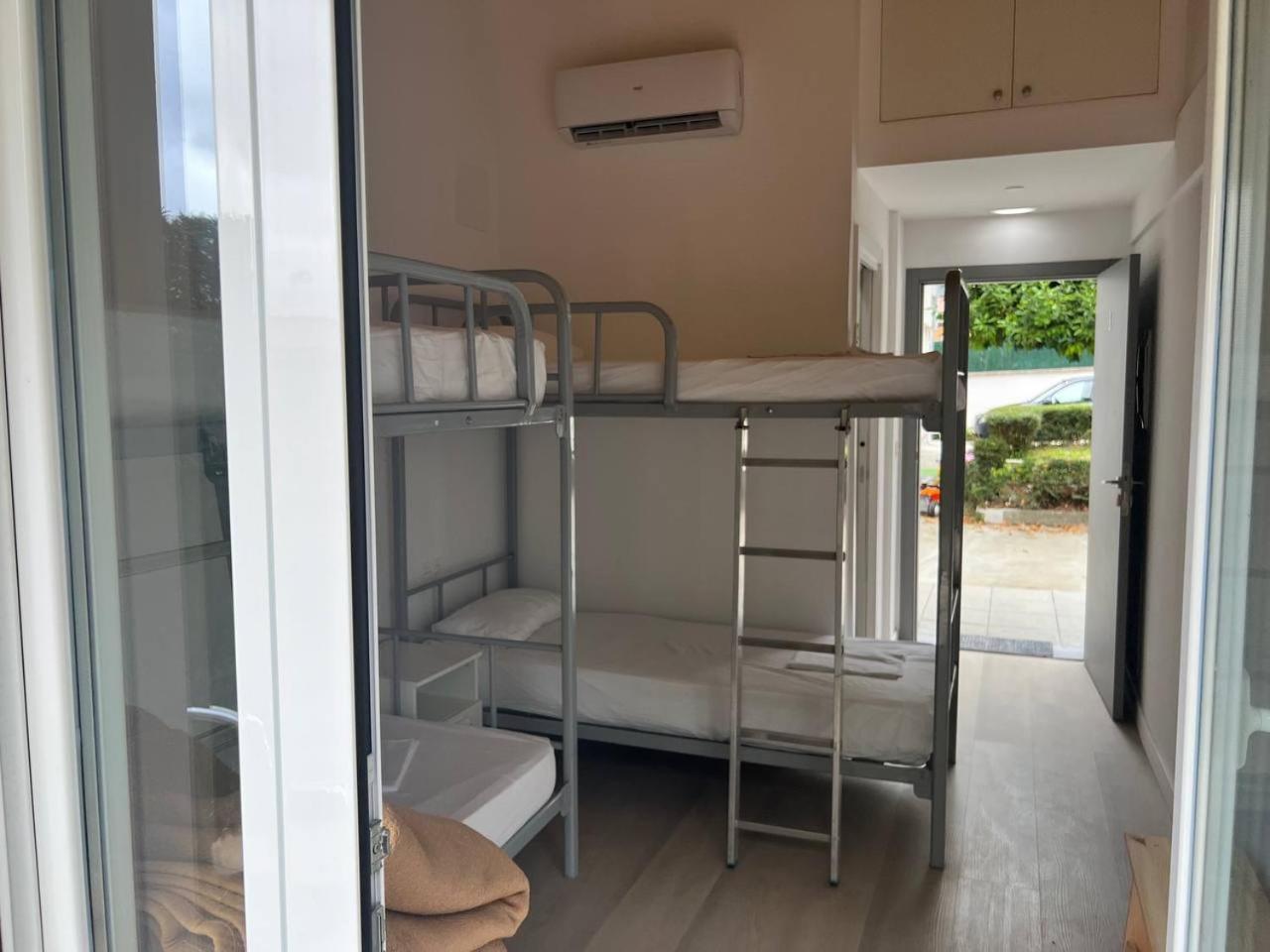 Erletxe Aterpea Hostel Lezo Bagian luar foto