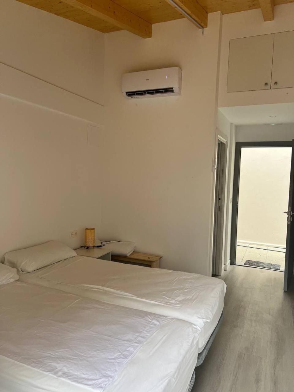 Erletxe Aterpea Hostel Lezo Bagian luar foto