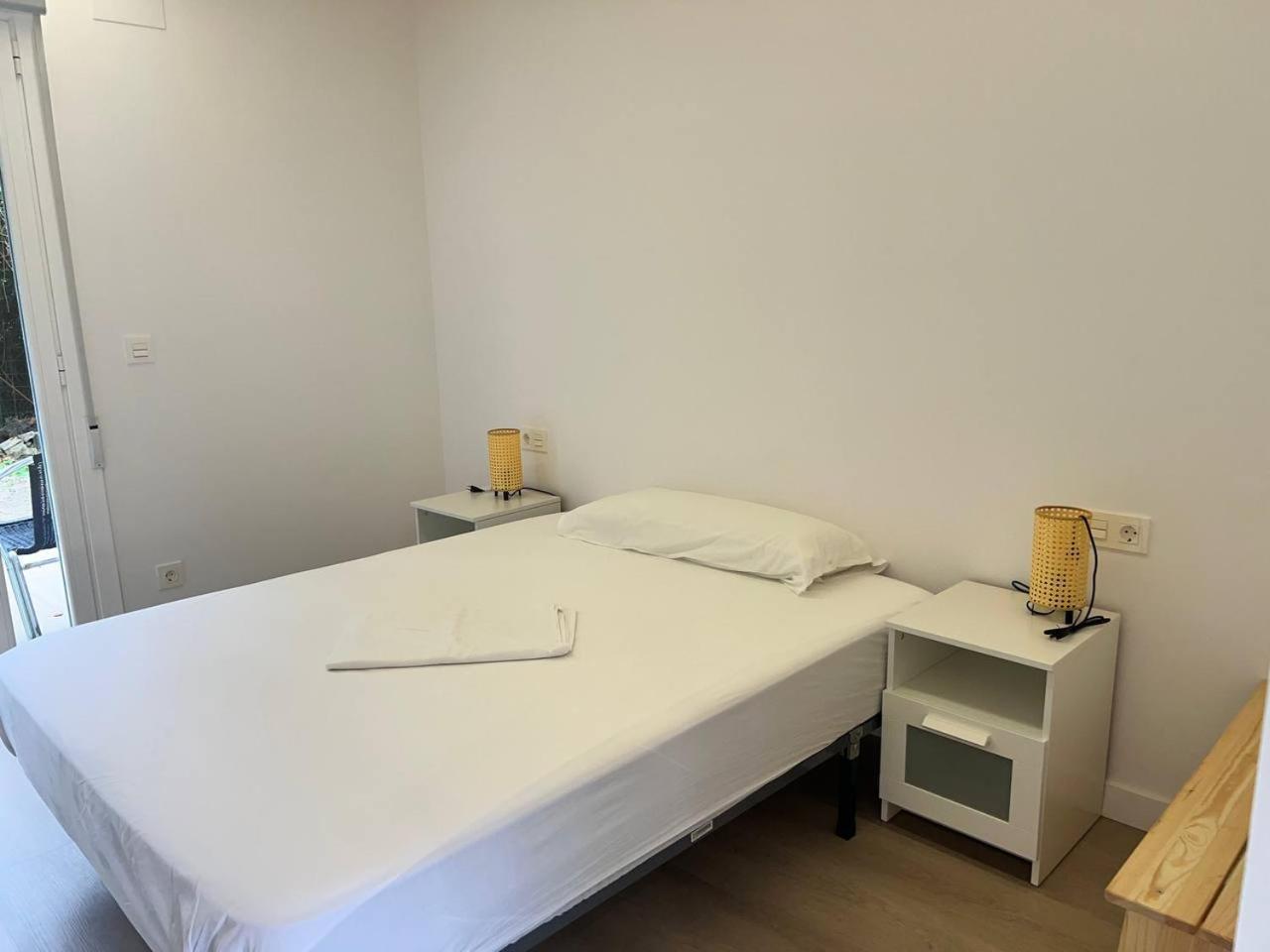 Erletxe Aterpea Hostel Lezo Bagian luar foto
