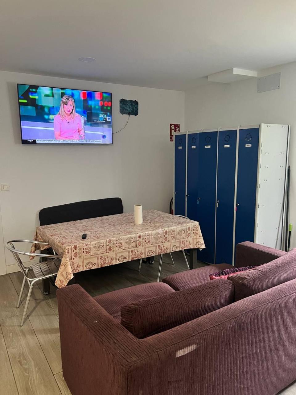 Erletxe Aterpea Hostel Lezo Bagian luar foto