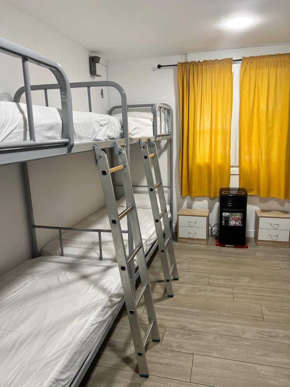 Erletxe Aterpea Hostel Lezo Bagian luar foto