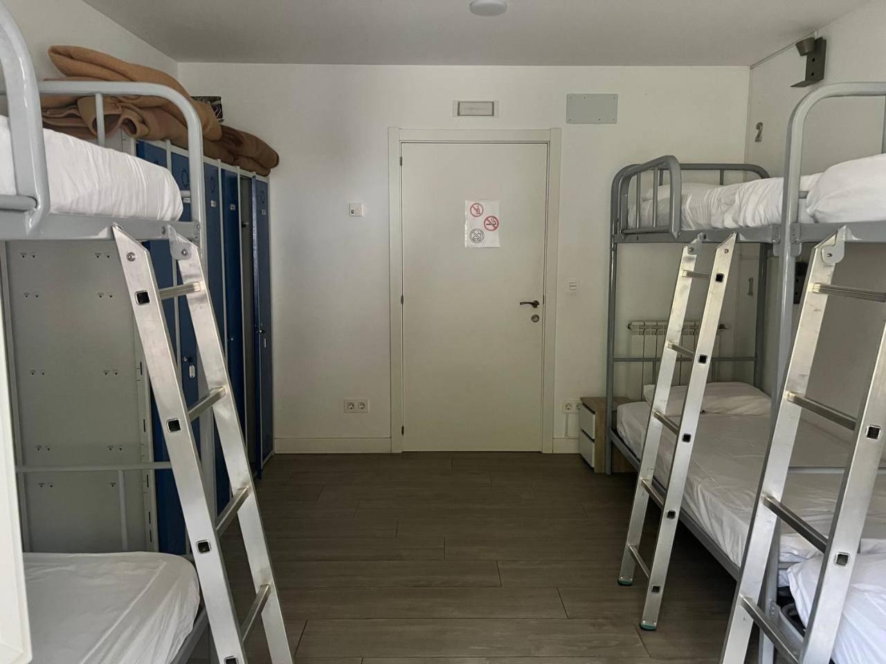 Erletxe Aterpea Hostel Lezo Bagian luar foto